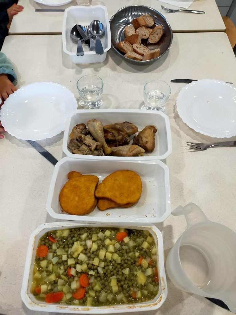 barquettes sur table maternelle